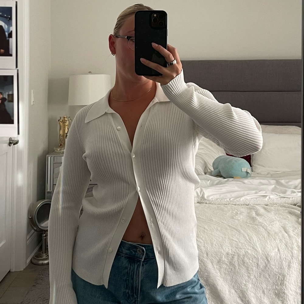 Babaton Cream Ribbed Sweater 🤍